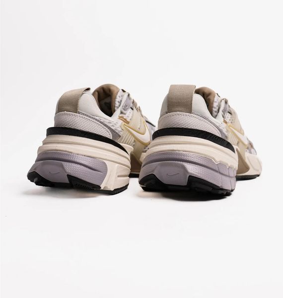 Кросівки жіночі Nike V2k Run 1434 фото
