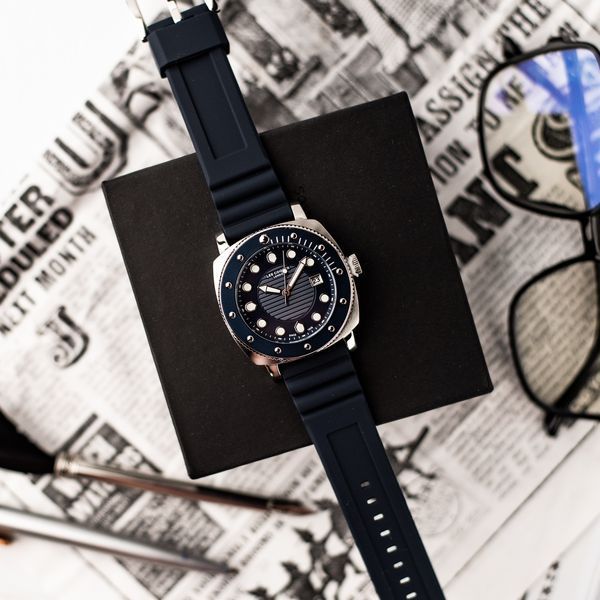 Чоловічий годинник Lee Cooper Neo 555 фото
