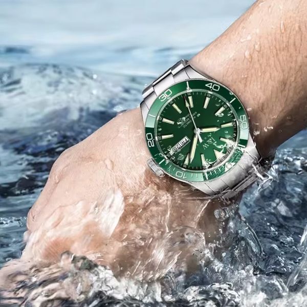 Чоловічий годинник Carnival Diver 10 Bar 609 фото