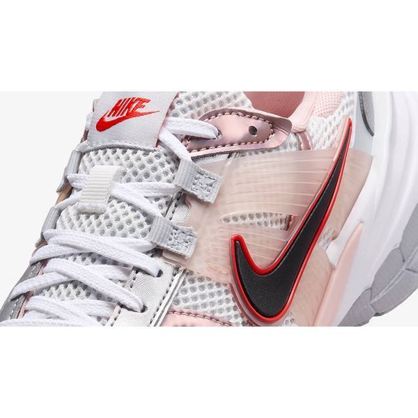 Кросівки для бігу жіночі Nike V2k Run 1748 фото