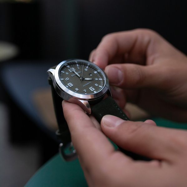 Чоловічий годинник Ochstin Military 169 фото