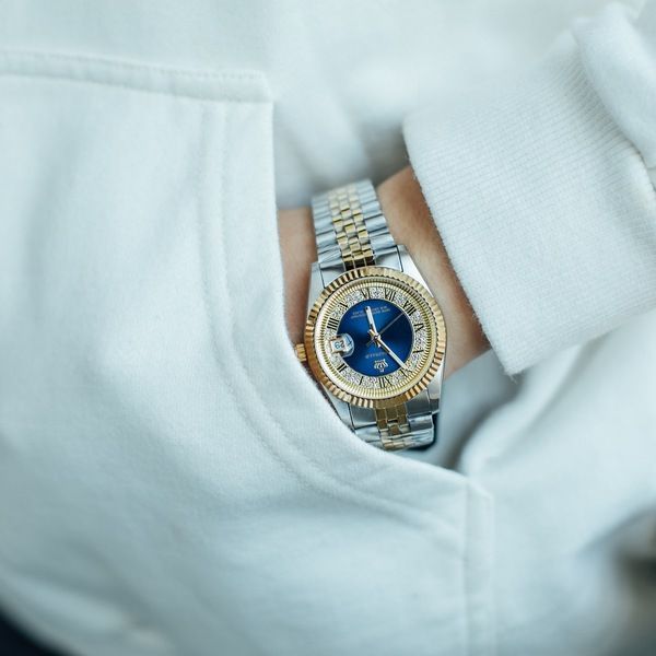 Жіночий годинник Reginald Crystal 21 фото