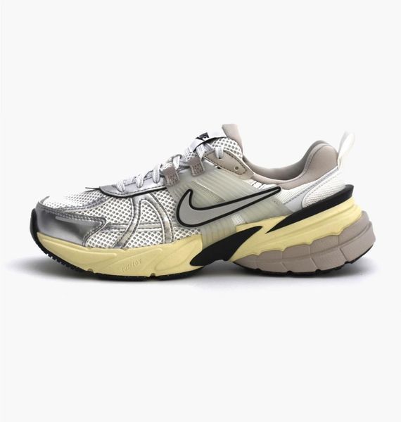 Кросівки жіночі Nike Wmns V2k Run 4000 фото