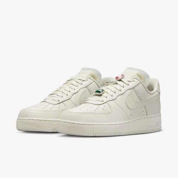 Кросівки жіночі Nike Air Force 1 Lo Prm 3993 фото