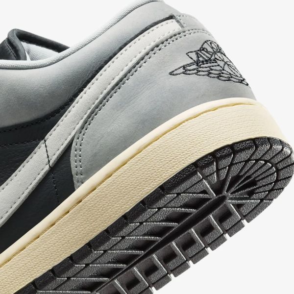 Кросівки чоловічі Jordan 1 Low Se 2680 фото