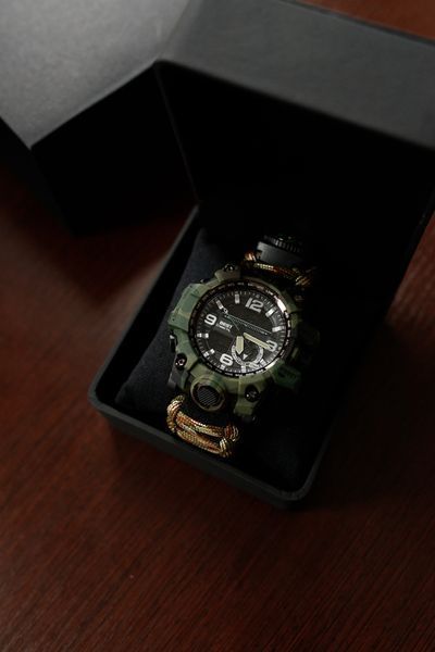 Чоловічий годинник Besta Military з компасом 226 фото