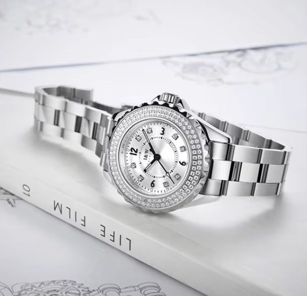 Жіночий годинник Carnival Diamond 476 фото