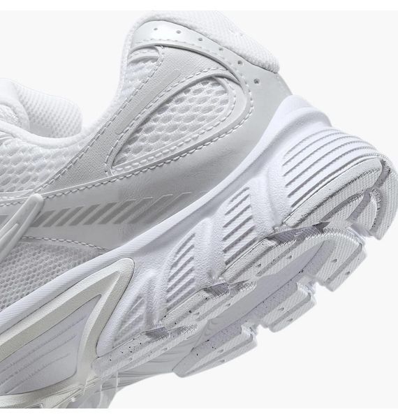 Кросівки чоловічі Nike V5 Rnr White Black Metallic Silver 4200 фото