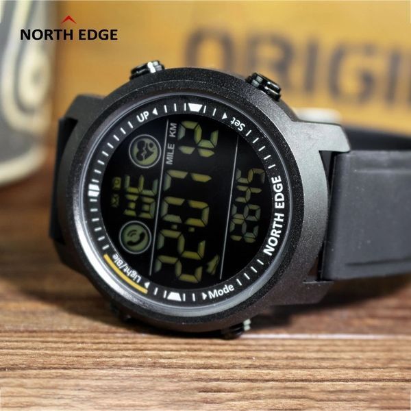 Чоловічий годинник North Edge Laker Black 5BAR 177 фото
