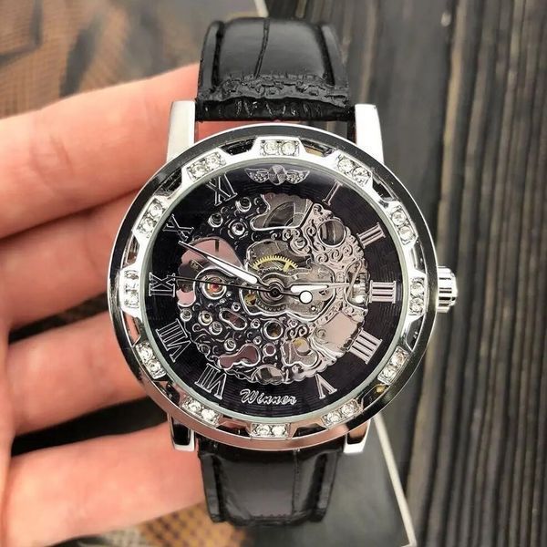 Жіночий годинник Winner Silver II 27 фото