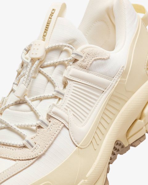 Кросівки унісекс Nike Zoom Vomero Roam 2547 фото