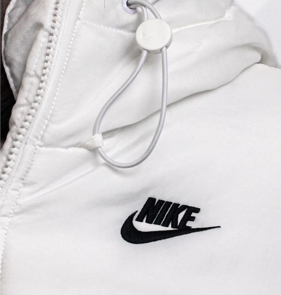Куртка жіноча Nike Sportswear Classic Puffer Therma-Fit Loose Hooded Jacket 1676 фото