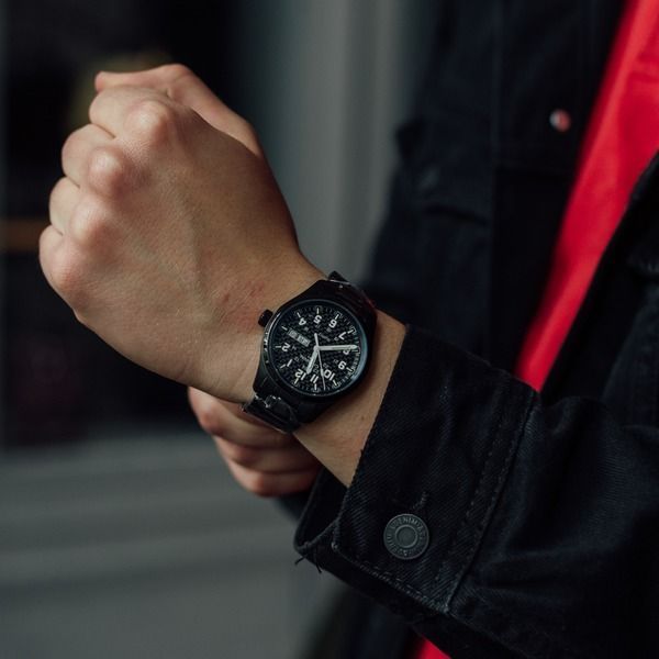 Чоловічий годинник Carnival Black Jack 129 фото