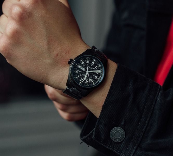 Чоловічий годинник Carnival Black Jack 129 фото