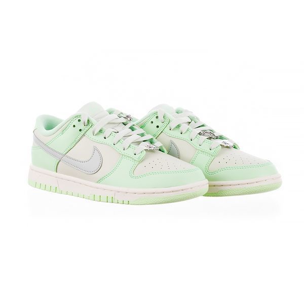 Кросівки жіночі Nike Dunk Low Nn Se 1374 фото