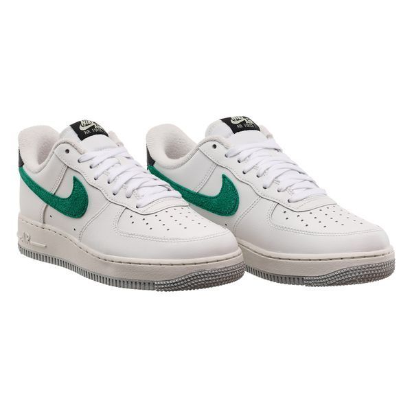 Кросівки чоловічі Nike Air Force 1 07 2340 фото